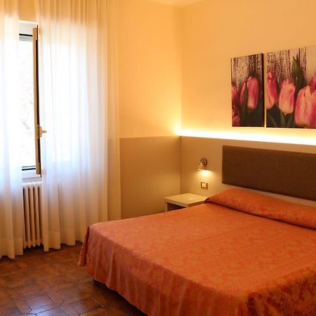 Dipendenza Aurora Apartment Pavia Exterior photo