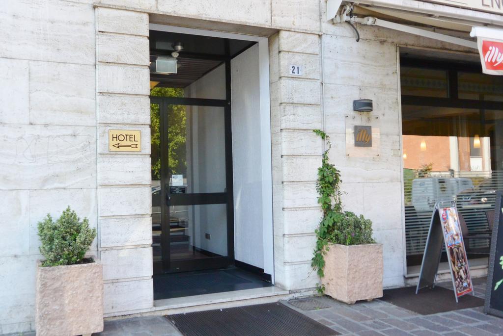 Dipendenza Aurora Apartment Pavia Exterior photo