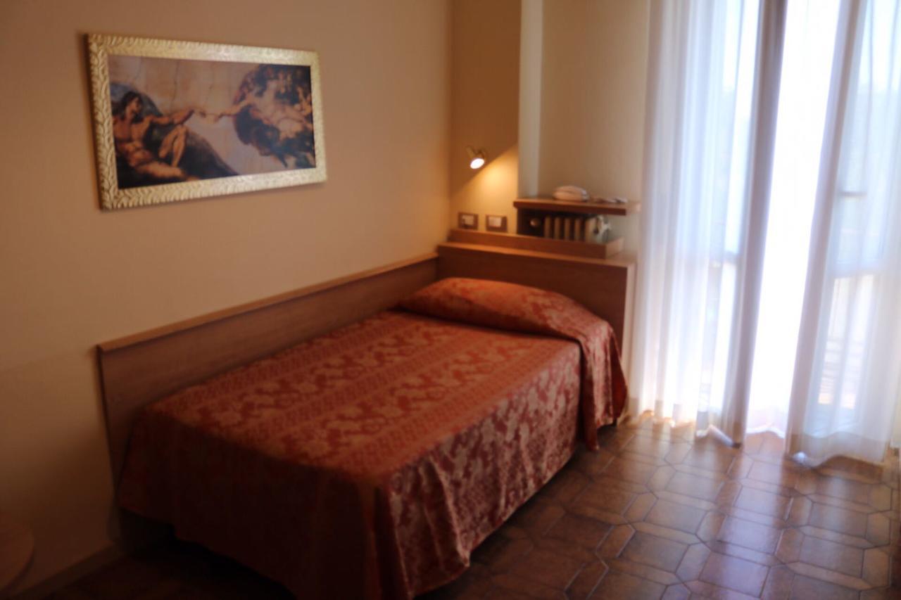 Dipendenza Aurora Apartment Pavia Exterior photo